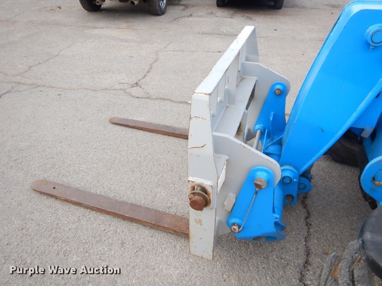 image for item GN9234 2010 Genie GTH-5510  telehandler