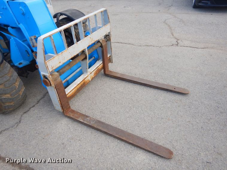 image for item GN9234 2010 Genie GTH-5510  telehandler