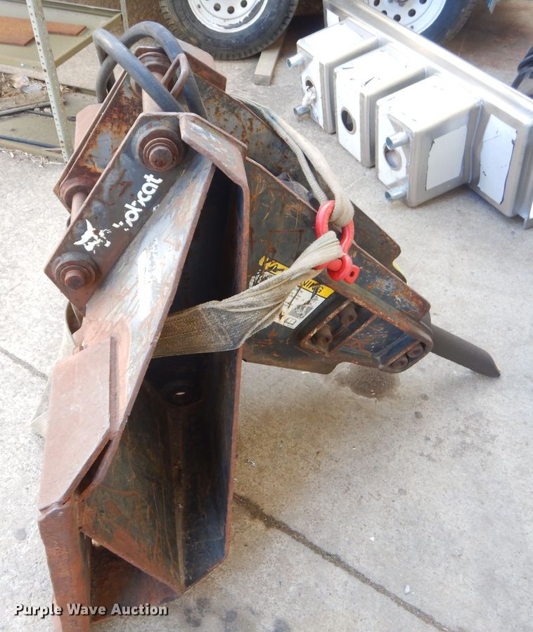 image for item GN9238 Bobcat skid steer breaker