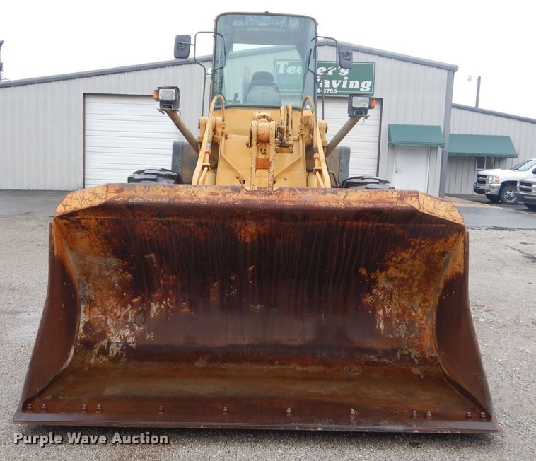 image for item GP9018 2002 Komatsu WA320  wheel loader