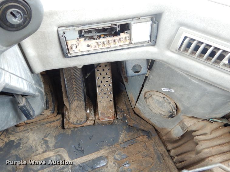 image for item GP9018 2002 Komatsu WA320  wheel loader