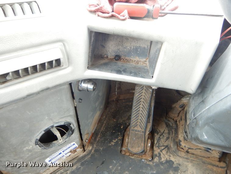 image for item GP9018 2002 Komatsu WA320  wheel loader