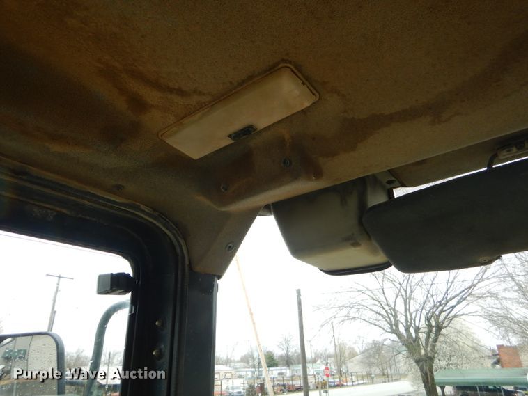 image for item GP9018 2002 Komatsu WA320  wheel loader