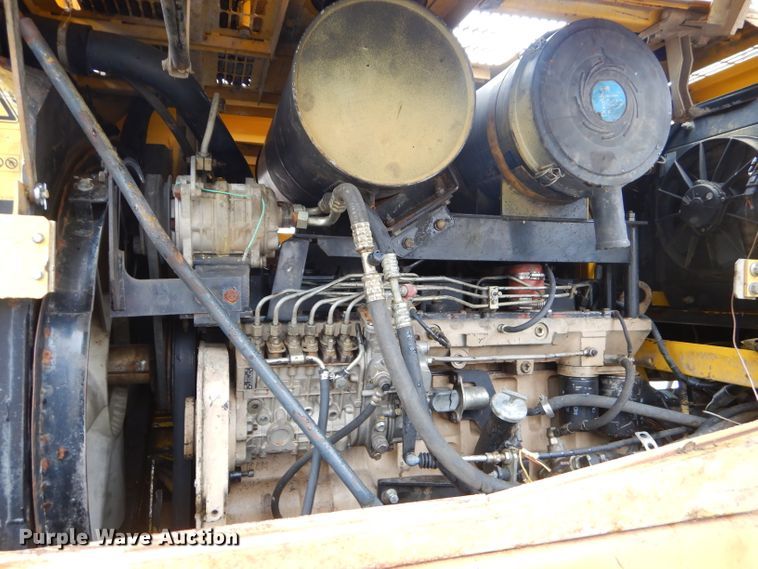 image for item GP9018 2002 Komatsu WA320  wheel loader