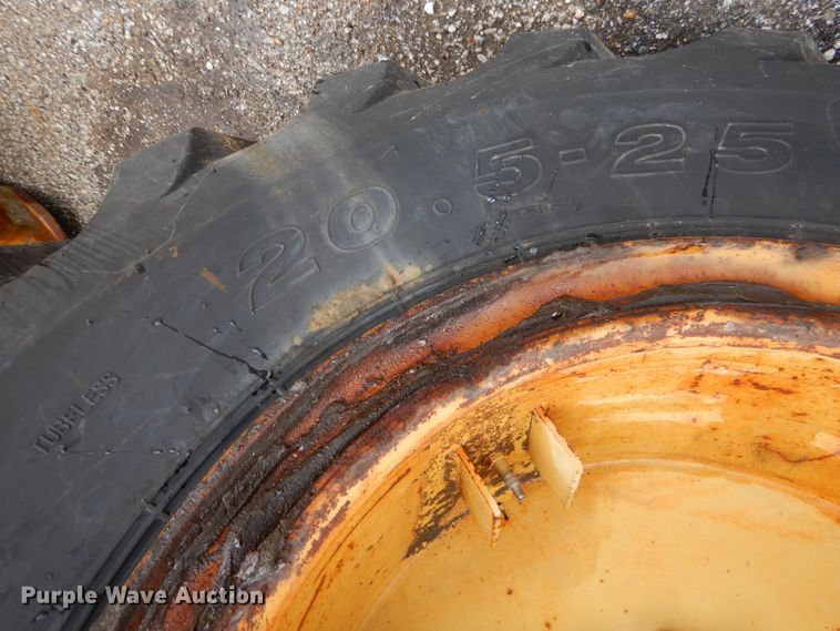 image for item GP9018 2002 Komatsu WA320  wheel loader