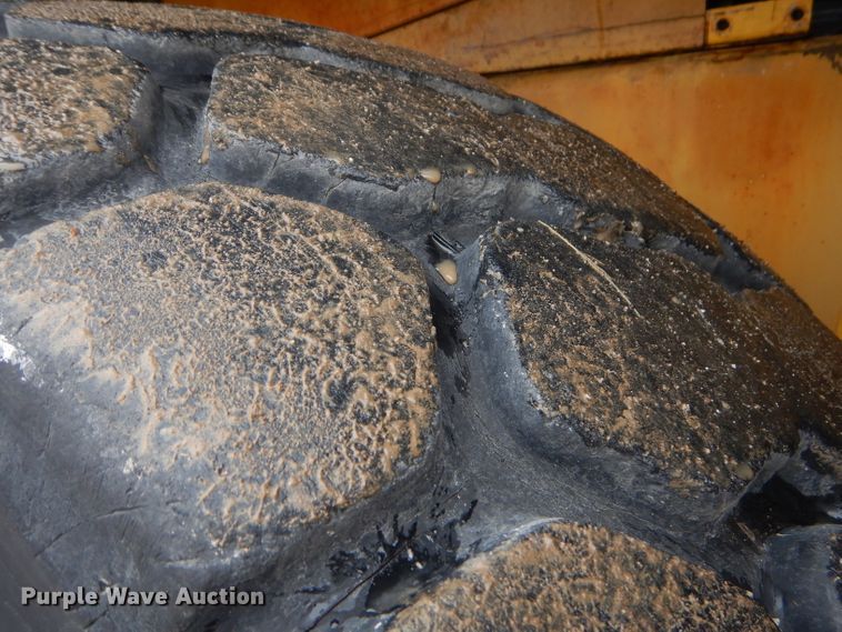 image for item GP9018 2002 Komatsu WA320  wheel loader