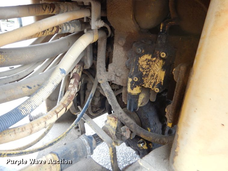 image for item GP9018 2002 Komatsu WA320  wheel loader