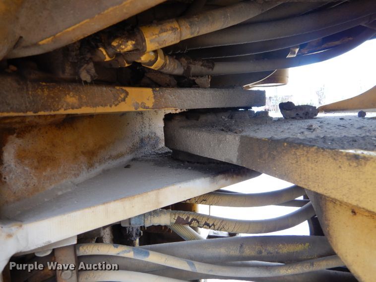 image for item GP9018 2002 Komatsu WA320  wheel loader