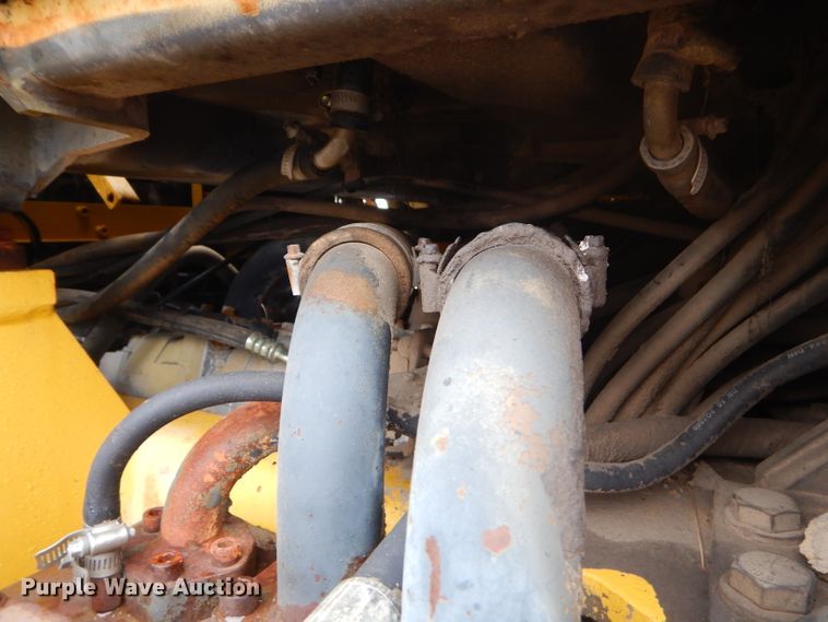 image for item GP9018 2002 Komatsu WA320  wheel loader