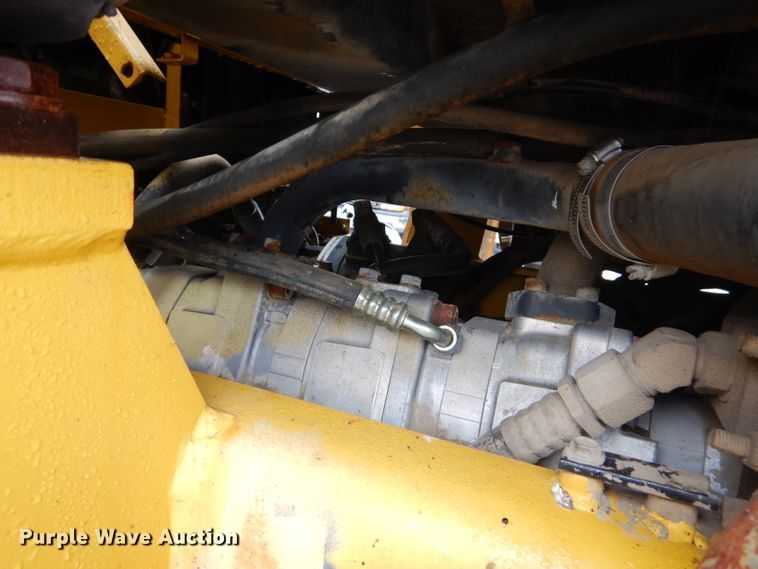 image for item GP9018 2002 Komatsu WA320  wheel loader