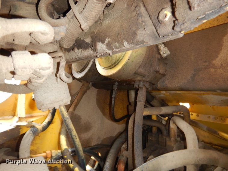 image for item GP9018 2002 Komatsu WA320  wheel loader