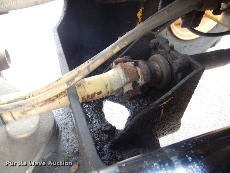 image for item GP9018 2002 Komatsu WA320  wheel loader