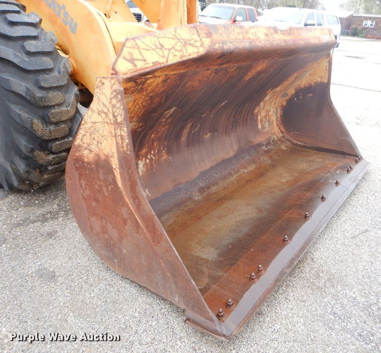 image for item GP9018 2002 Komatsu WA320  wheel loader