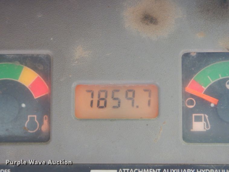 image for item GP9020 2004 Bobcat S250  skid steer loader