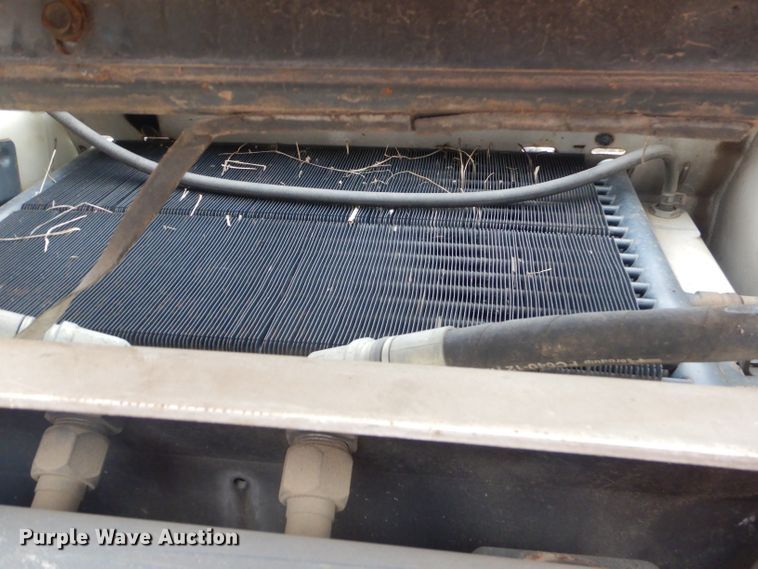 image for item GP9020 2004 Bobcat S250  skid steer loader