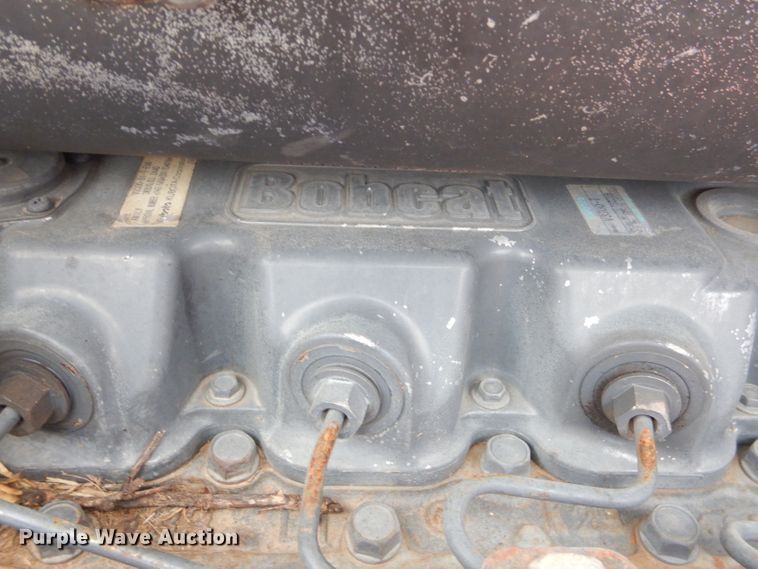 image for item GP9020 2004 Bobcat S250  skid steer loader