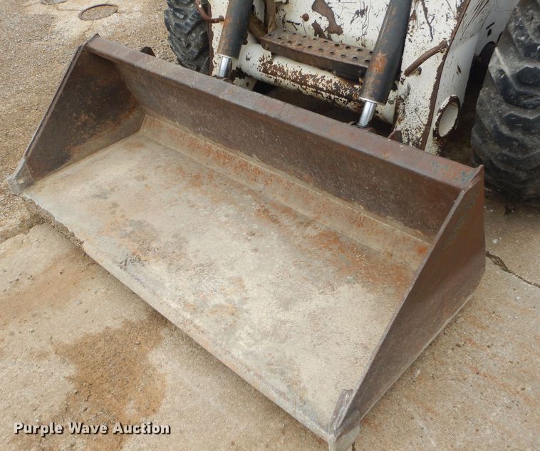 image for item GP9020 2004 Bobcat S250  skid steer loader