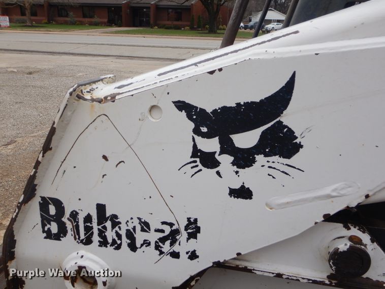 image for item GP9020 2004 Bobcat S250  skid steer loader