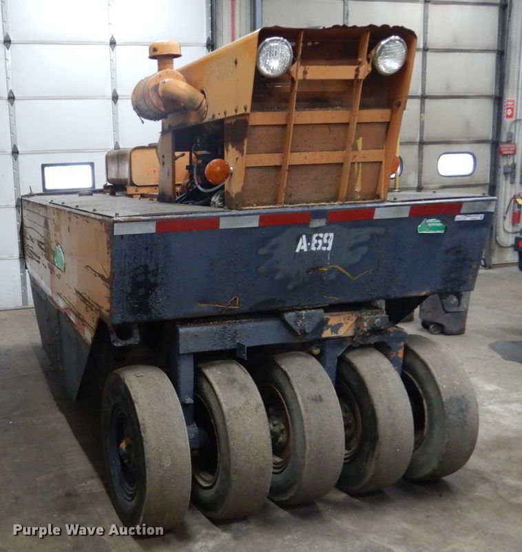 image for item GW9570 American SP-3000 pneumatic roller