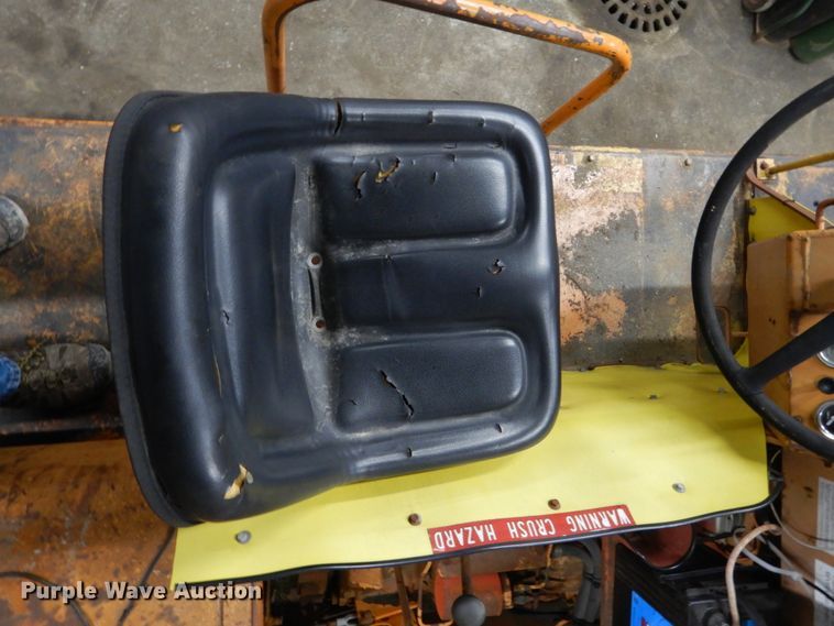 image for item GW9570 American SP-3000 pneumatic roller