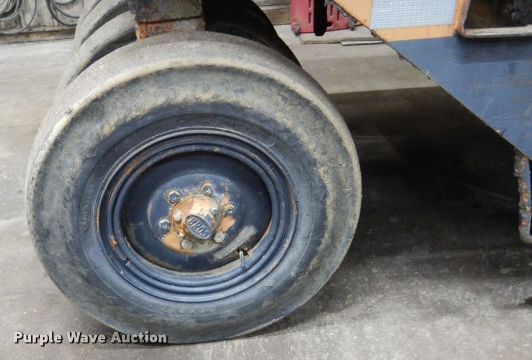 image for item GW9570 American SP-3000 pneumatic roller