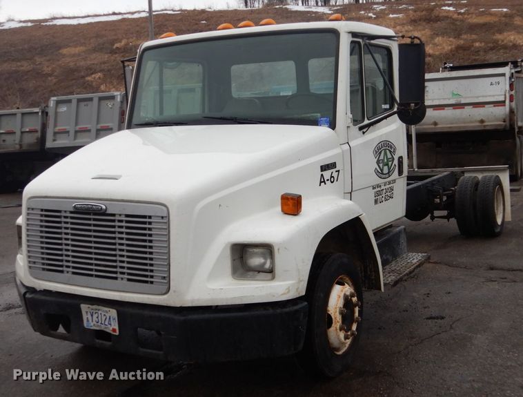 image for item GW9571 2001 Freightliner FL50 truck cab and chassis