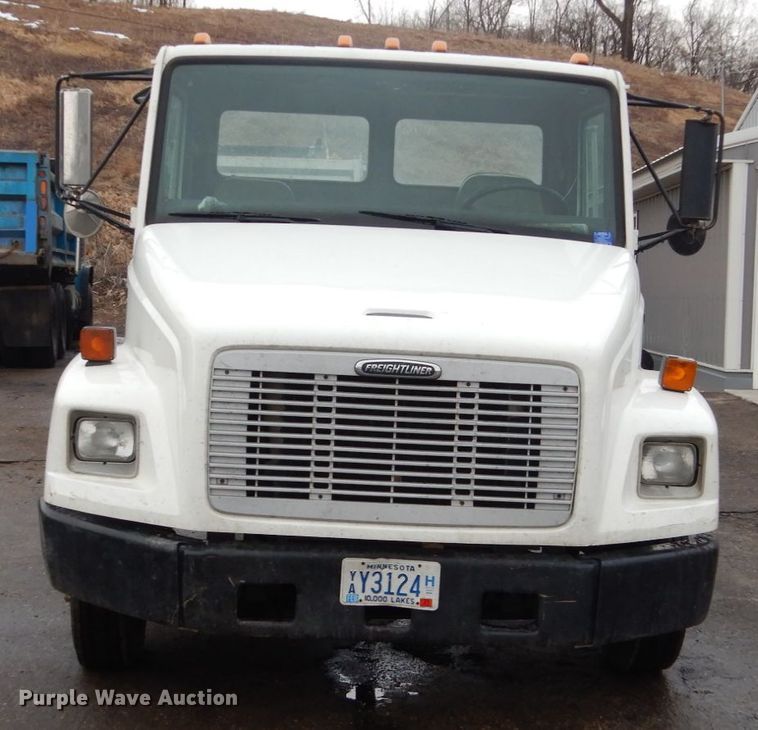image for item GW9571 2001 Freightliner FL50 truck cab and chassis