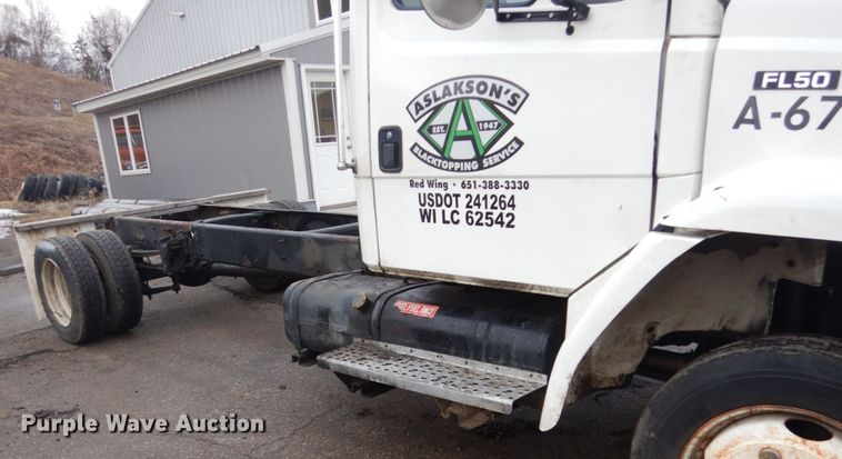 image for item GW9571 2001 Freightliner FL50 truck cab and chassis