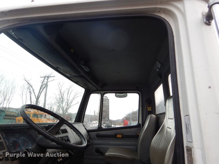 image for item GW9571 2001 Freightliner FL50 truck cab and chassis