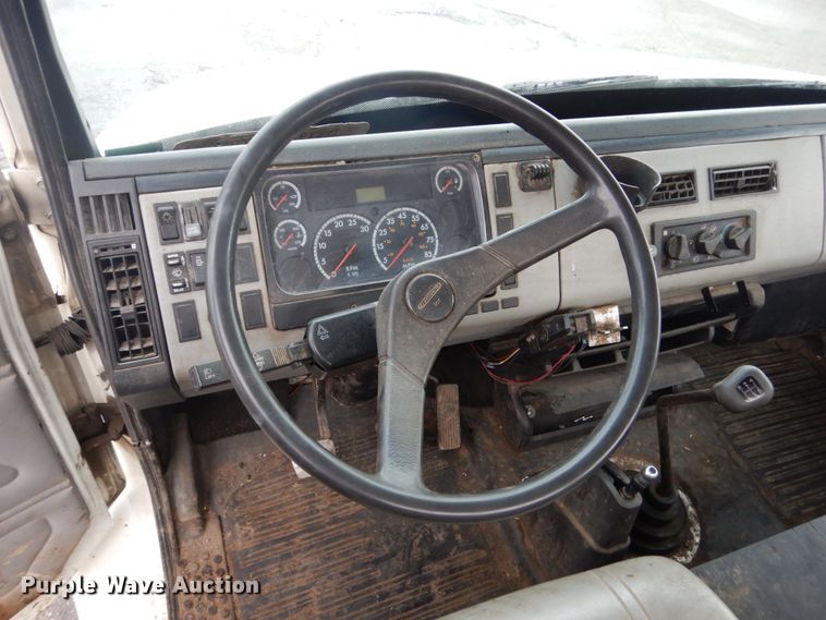 image for item GW9571 2001 Freightliner FL50 truck cab and chassis