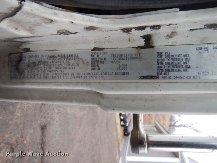 image for item GW9571 2001 Freightliner FL50 truck cab and chassis