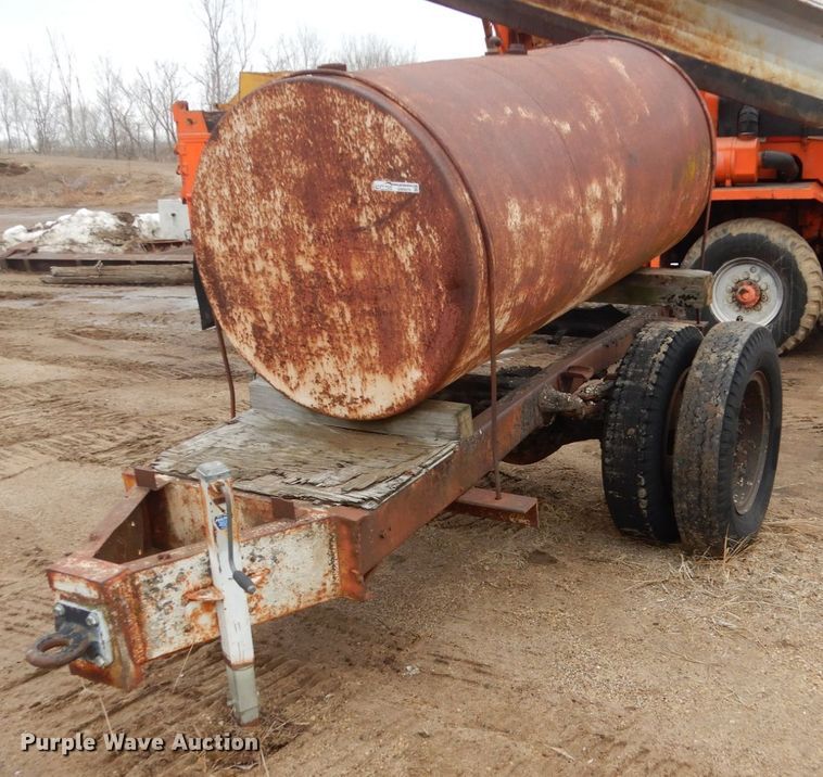 image for item GW9575 Fuel tank trailer