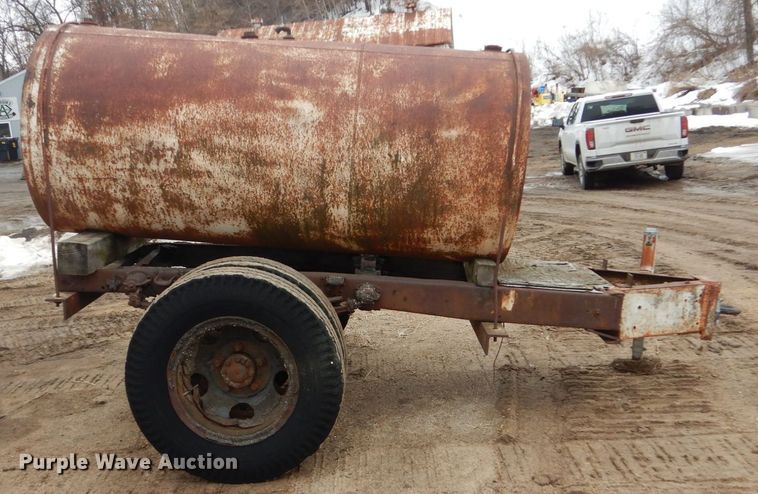 image for item GW9575 Fuel tank trailer