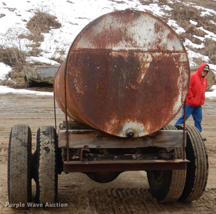 image for item GW9575 Fuel tank trailer