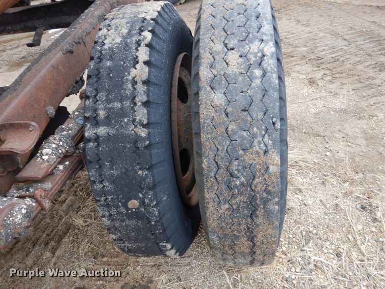 image for item GW9575 Fuel tank trailer