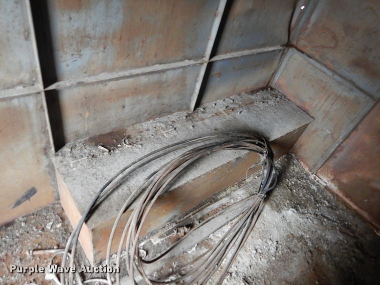 image for item GW9576 Steel shed