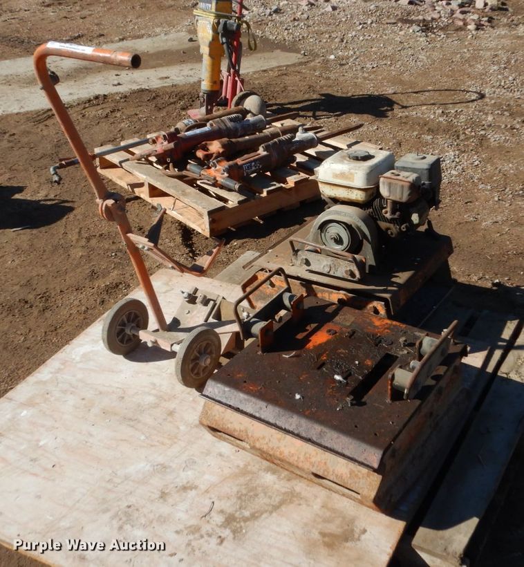 image for item GW9601 (5) jackhammers