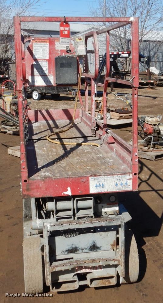image for item GW9603 Mec 2033ES scissor lift