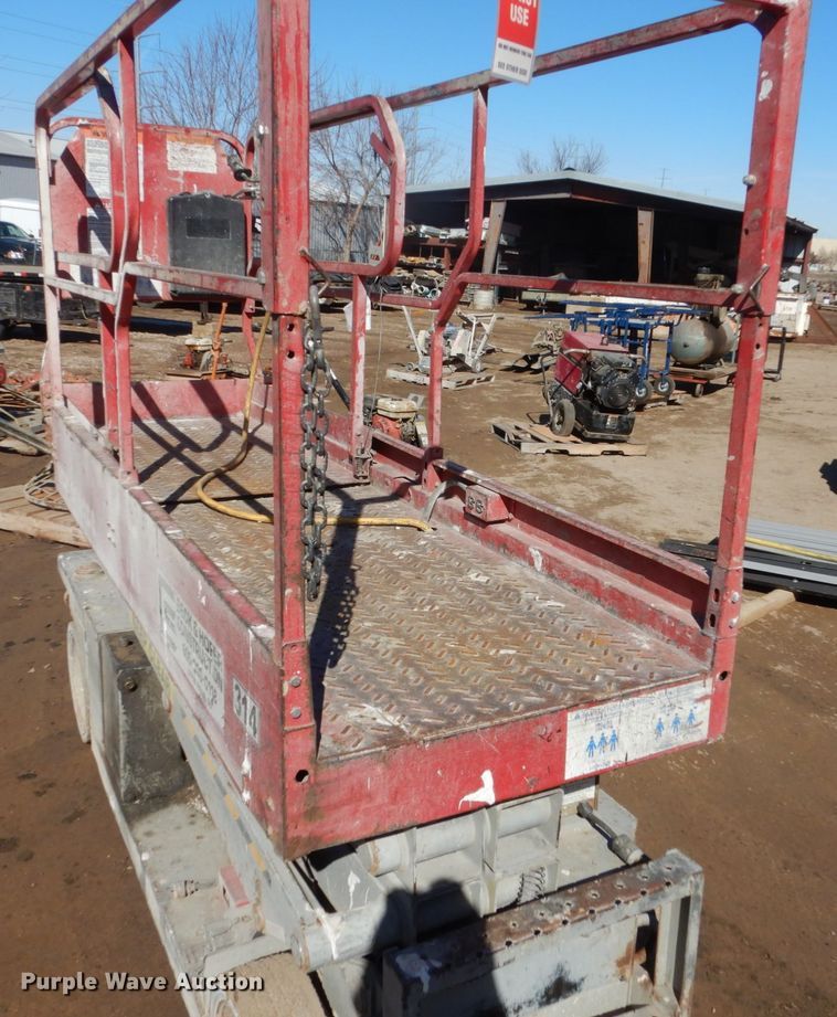 image for item GW9603 Mec 2033ES scissor lift