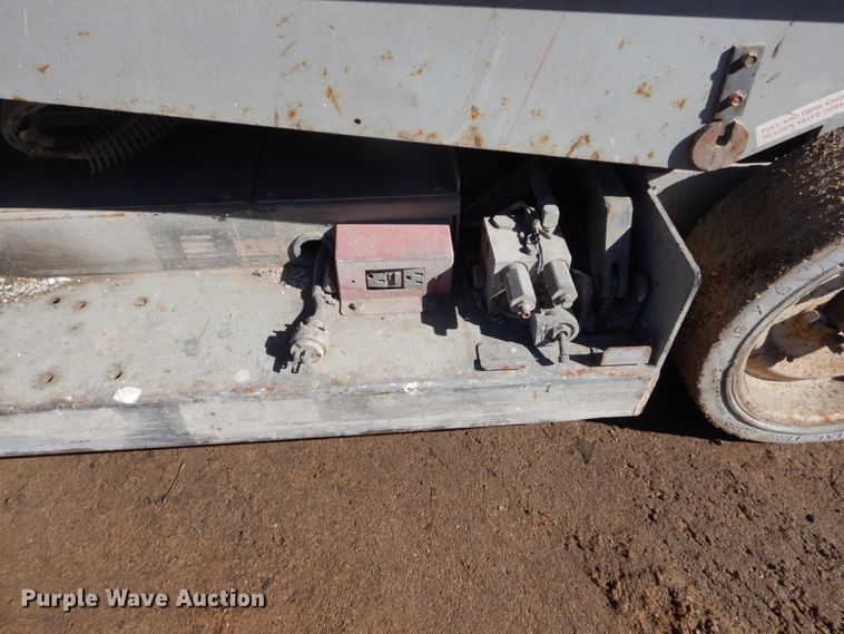 image for item GW9603 Mec 2033ES scissor lift