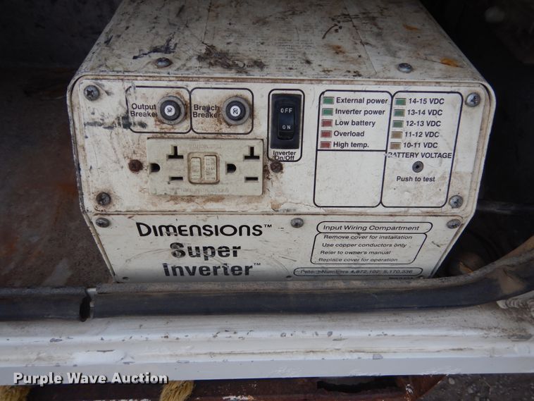 image for item GW9608 2006 International 7400 bucket truck