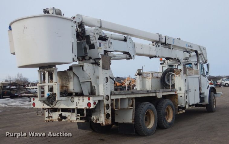 image for item GW9609 2002 Freightliner FL80 bucket truck