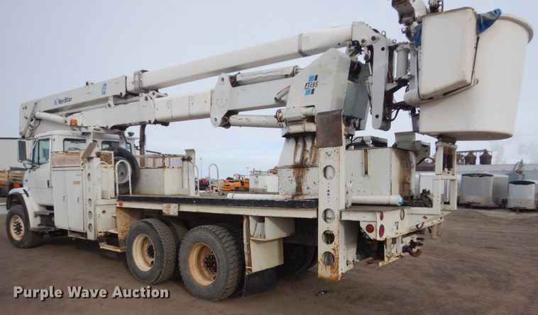 image for item GW9609 2002 Freightliner FL80 bucket truck
