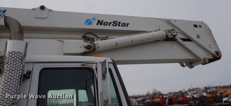 image for item GW9609 2002 Freightliner FL80 bucket truck