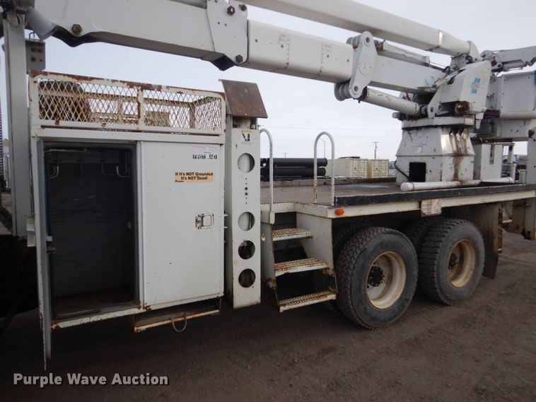 image for item GW9609 2002 Freightliner FL80 bucket truck