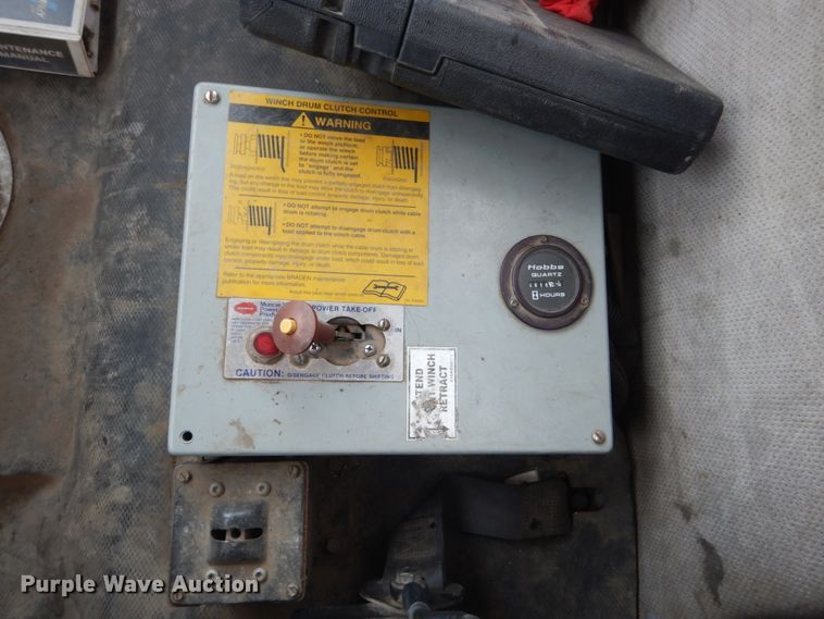 image for item GW9609 2002 Freightliner FL80 bucket truck