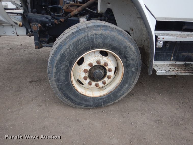 image for item GW9609 2002 Freightliner FL80 bucket truck