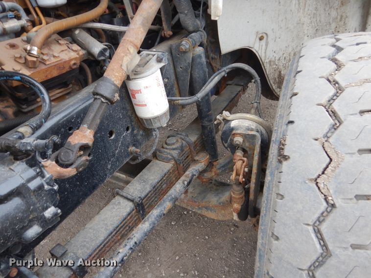 image for item GW9609 2002 Freightliner FL80 bucket truck