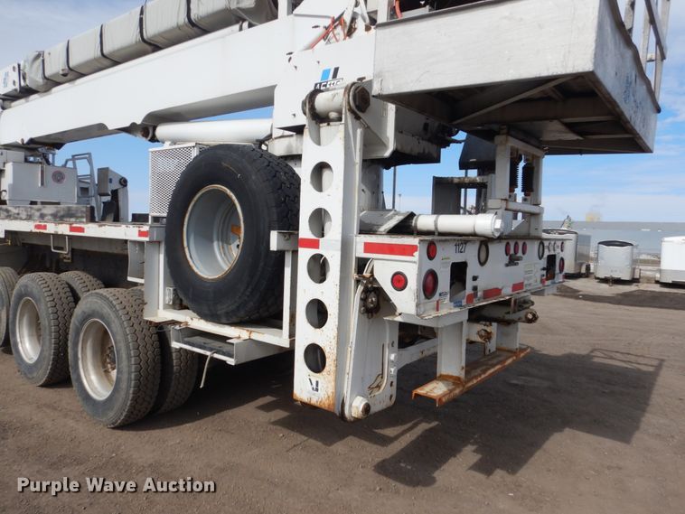 image for item GW9615 2002 Peterbilt 320 bucket truck