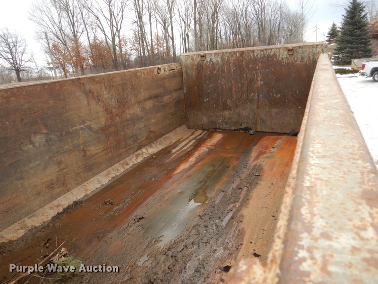 image for item GW9707 1993 Mack RD690S dump truck